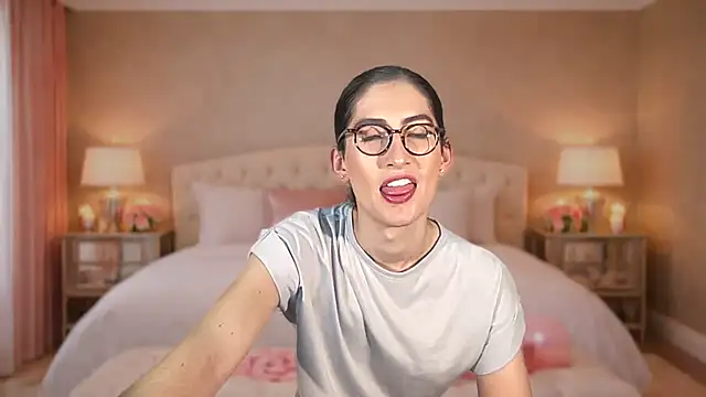 rousseblossom online show from June 8, 2026, 1:28 am