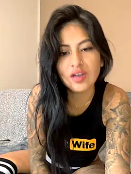 mrskarmaa online show from November 10, 2025, 6:34 am