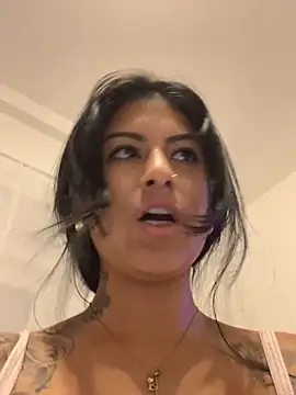 mrskarmaa online show from December 3, 2025, 5:00 pm