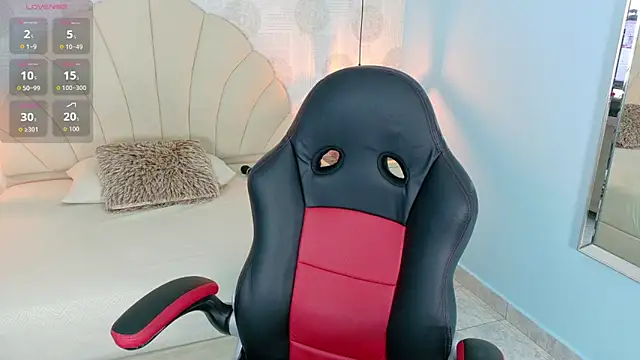 AIXATRISTA1 online show from April 13, 2026, 2:50 am