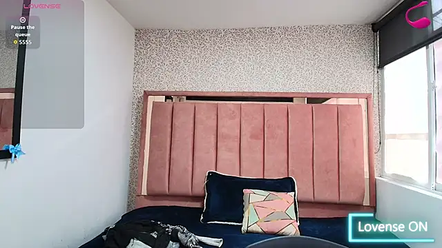 Barbara fox   online show from April 5, 2026, 12:02 pm