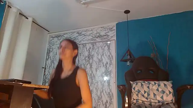 hanna mooreee online show from March 21, 2026, 7:06 pm