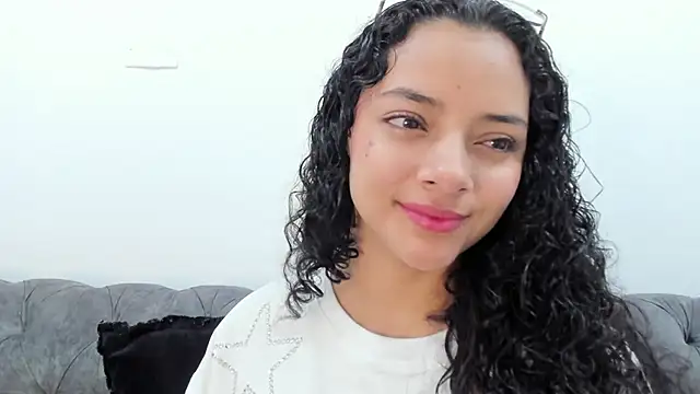 Angellit Afrodita  online show from October 7, 2025, 11:40 am