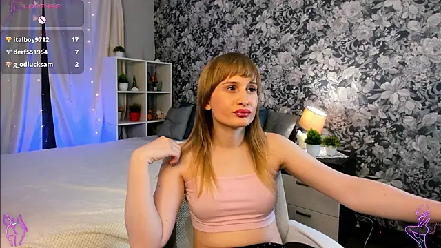 Snapshot of Laila_Blarr chatting on February 25, 2026, 12:15 pm Laila Blarr online show from February 25, 2026, 12:15 pm