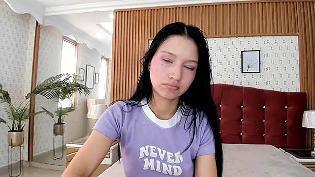 Snapshot of Sophie_Calloway chatting on April 18, 2026, 7:07 pm Sophie Calloway online show from April 18, 2026, 7:07 pm