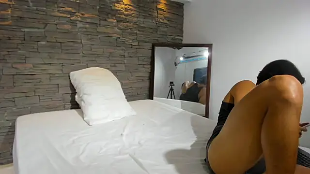 Anker Colin online show from October 27, 2025, 2:37 am