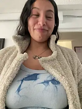 Snapshot of Mia_garcia28 chatting on January 13, 2026, 4:45 pm Mia garcia28 online show from January 13, 2026, 4:45 pm