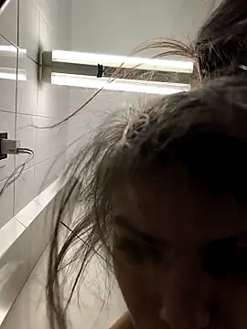 Junani2231 online show from November 25, 2025, 12:10 am