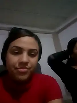 Snapshot of Blonde_foxx chatting on March 18, 2026, 2:26 am Blonde foxx online show from March 18, 2026, 2:26 am