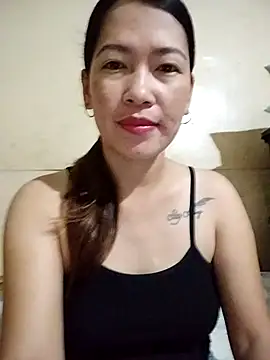 Snapshot of wildxxxGia chatting on February 8, 2026, 6:55 pm wildxxxGia online show from February 8, 2026, 6:55 pm