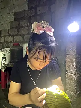 Sunyinn online show from November 8, 2025, 2:34 am