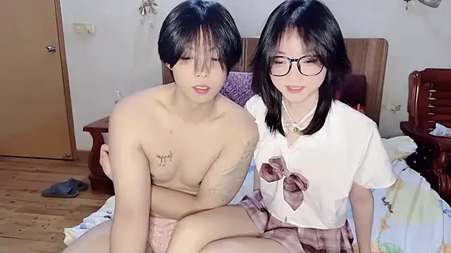 Crush-1 online show from October 3, 2025, 4:48 pm