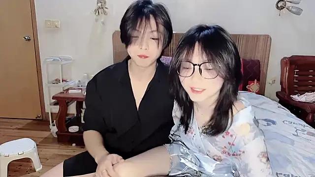 Crush-1 online show from November 2, 2025, 4:42 pm