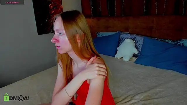 Snapshot of Mia_E1fie chatting on September 13, 2025, 8:47 am Mia E1fie online show from September 13, 2025, 8:47 am