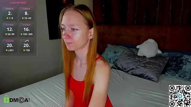 Snapshot of Mia_E1fie chatting on September 14, 2025, 9:30 am Mia E1fie online show from September 14, 2025, 9:30 am