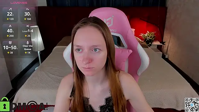 Snapshot of Mia_E1fie chatting on November 19, 2025, 1:05 am Mia E1fie online show from November 19, 2025, 1:05 am