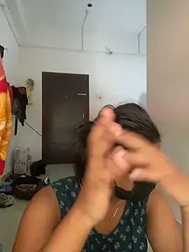 dreamcouple24 online show from November 1, 2025, 7:43 am