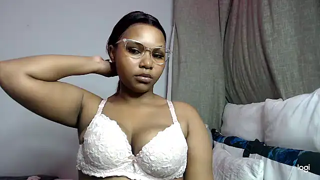 DarrkDeeva68 online show from November 11, 2025, 5:24 pm