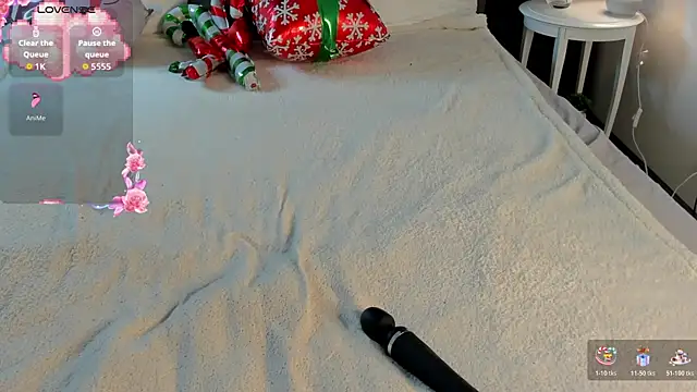 cute luucy online show from December 22, 2025, 3:14 am