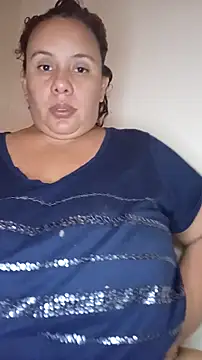 Snapshot of luzdanna chatting on October 26, 2025, 6:03 pm luzdanna online show from October 26, 2025, 6:03 pm