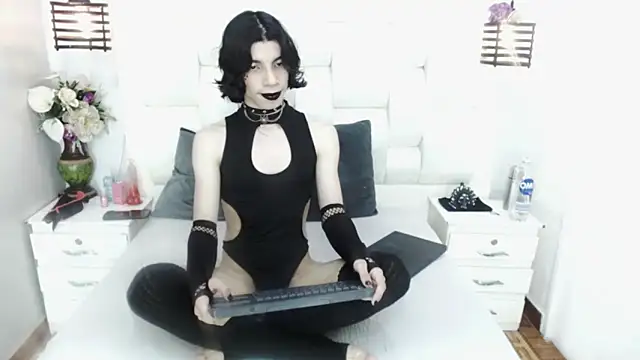 Snapshot of Atley_Dolly chatting on September 12, 2025, 9:59 pm Atley Dolly online show from September 12, 2025, 9:59 pm