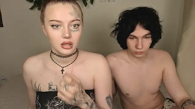 Snapshot of eva_sunshine_blue_eyes chatting on May 30, 2026, 3:36 am eva sunshine blue eyes online show from May 30, 2026, 3:36 am