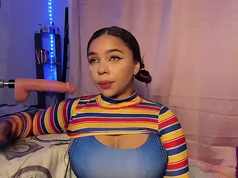 Snapshot of ImSofiVega chatting on October 29, 2025, 5:36 pm ImSofiVega online show from October 29, 2025, 5:36 pm