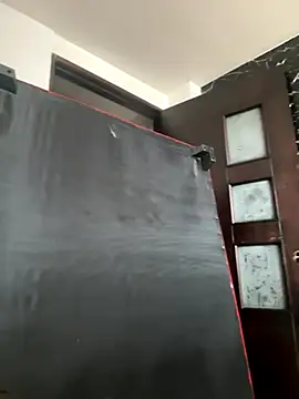 DayanaDG online show from December 3, 2025, 6:06 pm