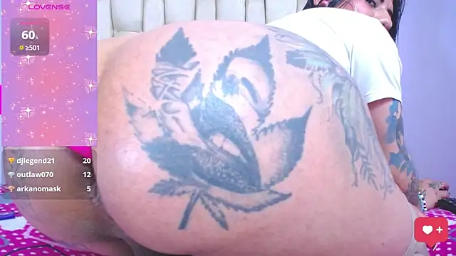 Snapshot of DollCoquette27 chatting on September 20, 2025, 10:49 am DollCoquette27 online show from September 20, 2025, 10:49 am