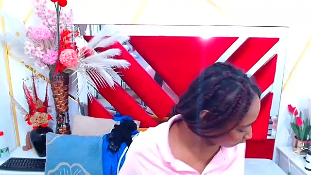 AmbarSmit online show from November 26, 2025, 7:59 pm