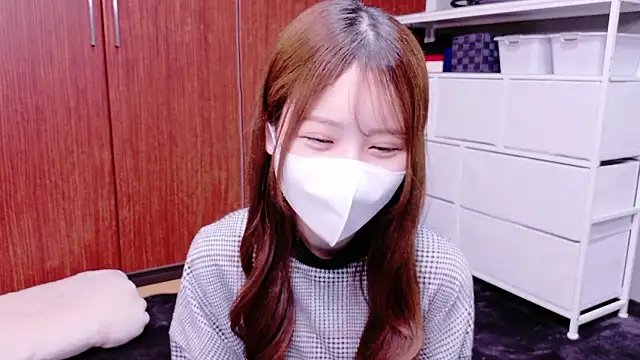 Ema o0 chan online show from November 2, 2025, 6:16 am