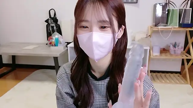 Ema o0 chan online show from November 11, 2025, 5:40 am