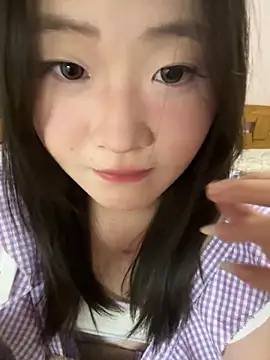 Snapshot of CoCo-s chatting on December 14, 2025, 6:56 pm CoCo-s online show from December 14, 2025, 6:56 pm