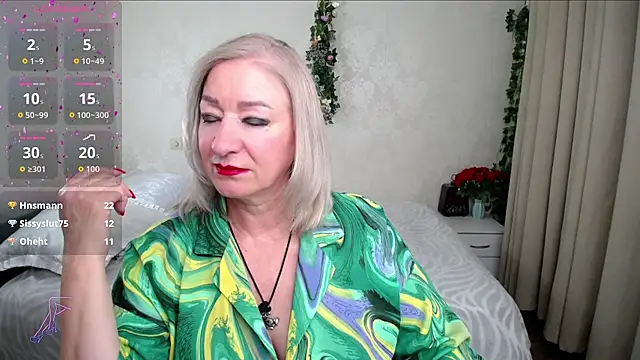 hunters woman online show from May 31, 2026, 6:09 pm