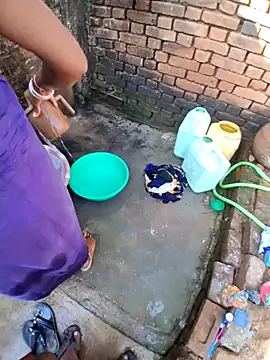 Snapshot of RAYI_Queen_3 chatting on November 8, 2025, 3:39 am RAYI Queen 3 online show from November 8, 2025, 3:39 am