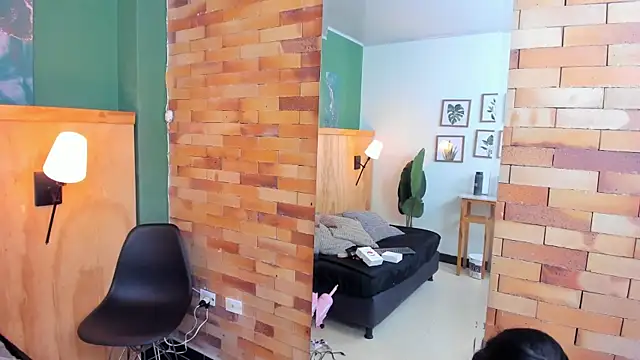 milavega  online show from September 11, 2025, 12:05 pm