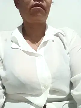 NaughtyBell69 online show from December 18, 2025, 11:00 pm