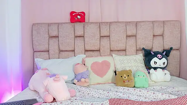 LolaYun online show from January 9, 2026, 1:36 pm