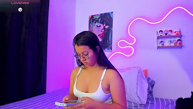 Snapshot of Dilan_and_Mia chatting on November 14, 2025, 3:16 am Dilan and Mia online show from November 14, 2025, 3:16 am