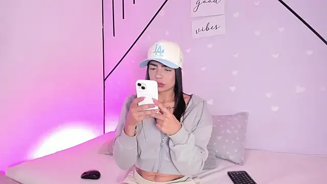 MiahCornell  online show from March 30, 2026, 7:26 pm