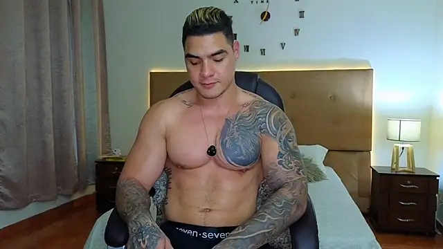 Steven Velez online show from December 2, 2025, 4:51 am