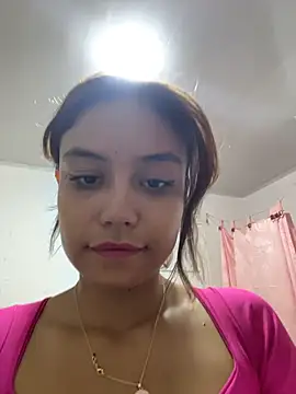 TamaraMera online show from June 18, 2026, 12:11 am