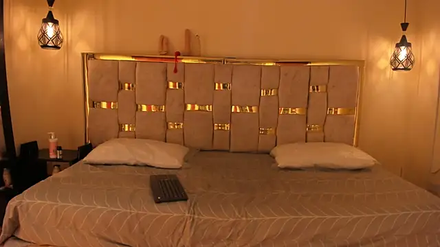 anita toro  online show from September 20, 2025, 10:27 am