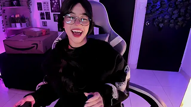 Snapshot of Liz_rogers_x chatting on December 18, 2025, 1:44 am Liz rogers x online show from December 18, 2025, 1:44 am