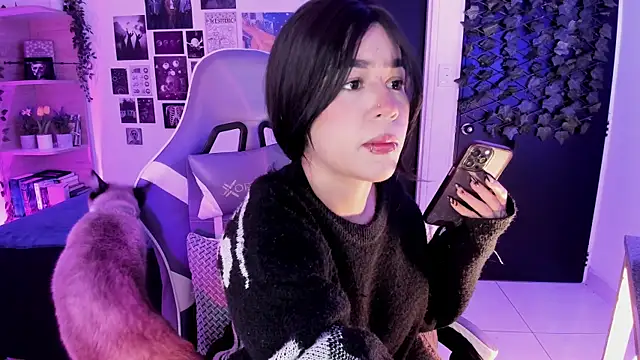 Snapshot of Liz_rogers_x chatting on December 20, 2025, 3:13 am Liz rogers x online show from December 20, 2025, 3:13 am