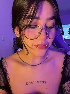 Snapshot of Liz_rogers_x chatting on March 10, 2026, 4:06 am Liz rogers x online show from March 10, 2026, 4:06 am