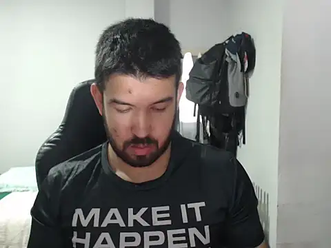 Axel11113 online show from December 2, 2025, 2:17 am