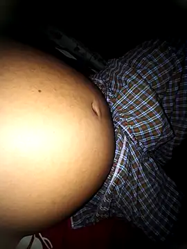 Snapshot of THANGAM2025 chatting on February 5, 2026, 5:17 pm THANGAM2025 online show from February 5, 2026, 5:17 pm