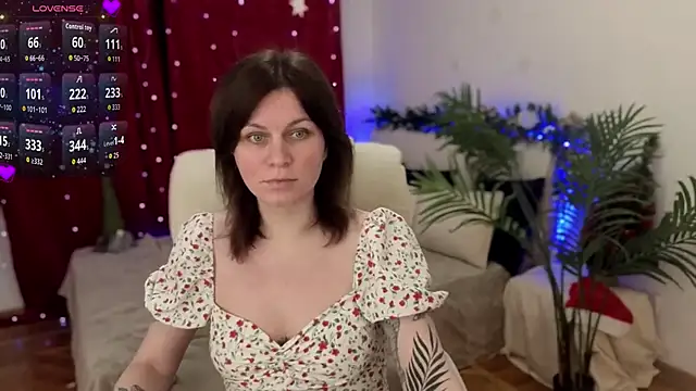 TinaMelt online show from December 5, 2025, 6:37 pm