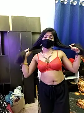 priya 26 online show from March 10, 2026, 4:28 am
